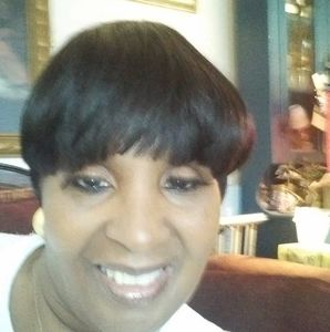 Meet your Posher, Evelyn